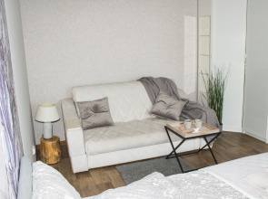 Апартаменты VGostiVPiter у Метро проспекта Славы