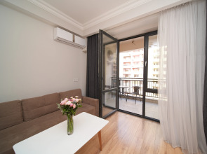 Апартаменты улучшенные с балконом от Sweet Home