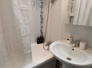 Комната у Метро Комендантский Проспект .