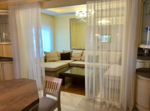 Апартаменты в центре с видом на Севастопольскую бухту