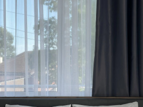 Вилла с бассейном и 5 мастер спальнями