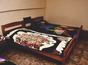 Хостел Sakharov & Tours