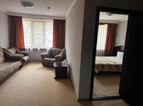 Отель Кавказ