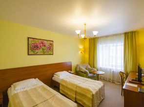 Отель Александровский парк-отель