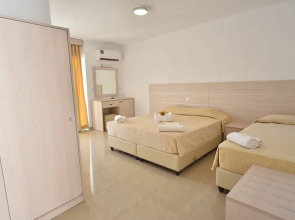 Отель Hanioti Grand Victoria