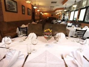 Отель Belgrade City