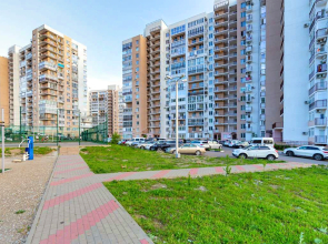 Улучшенные трехкомнатные апартаменты с террасой