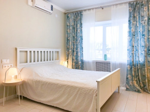 Апартаменты Светлая квартира на берегу залива