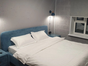 Апартаменты Green Lamp Downtown