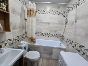 Квартира Роскошная евродвушка DeluxeApart 2 на Новой Риге