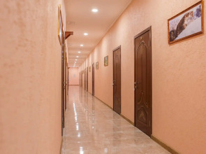 Отель Джулия