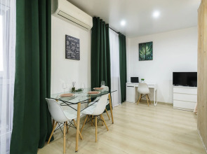 Квартира Апартаменты с Великолепным Видом на Реку и Город с Отдельной Детской Спальней