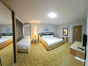 Отель Sever Suites