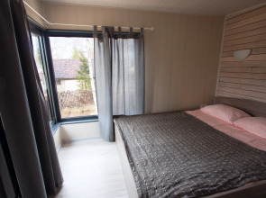 Гостевой Дом Черника Коттеджи