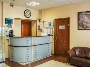 Отель Адамас