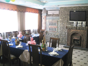 Отель Велес