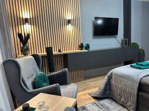 Квартира класса комфорт плюс с видом на реку в центре Рыбной деревни, остров Канта