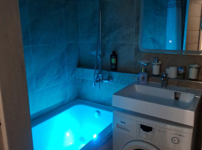 Квартира шикарная с подсветкой ванны
