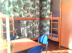 Хостел Флора