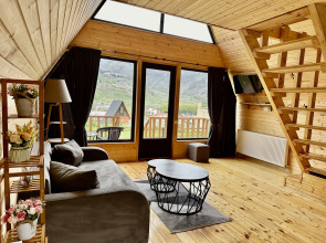 Апартаменты Hillside Kazbegi