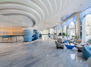 Курортный Отель Kora Beach Resort Phuket