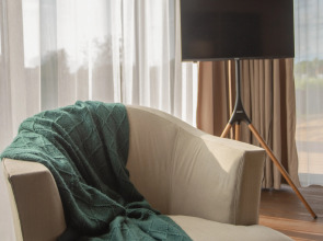 Частный дом Барнхауз у озера