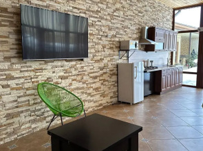 Гостевой дом White. House