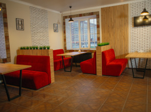 Отель Корона