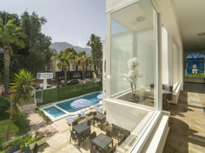 Отель Kemer Royal Beach