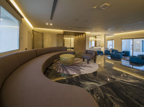 Отель Luxotel Aqaba Beach Resort & Spa Hotel