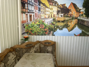 Квартира Уютная Двухкомнатная в Центре Города