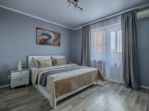 Квартира Green FOX в новом доме с отдельной кухней