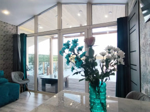 Частный дом Побег из Квартиры