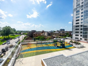 Квартира у Кремля и Чаши