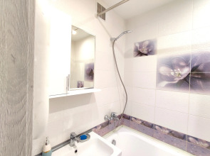 Квартира 2-комнатная в Омске на Крупской 12