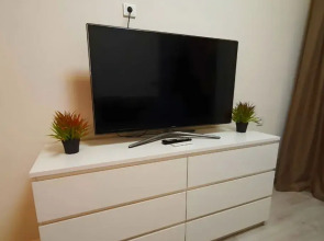 Квартира уютная студия на 203-м микрорайоне