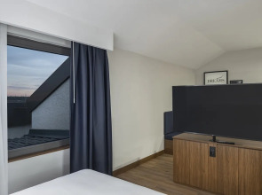 Отель Hampton by Hilton Istanbul Arnavutkoy