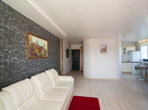 Апартаменты двухкомнатные с джакузи на Горького 1