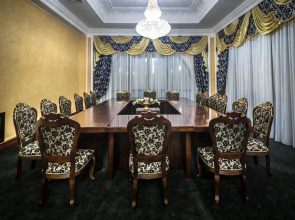 Артис Плаза