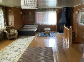 Частный дом на Волге