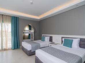 SUNRISE Garden Beach Resort