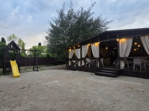 Отель Марьям