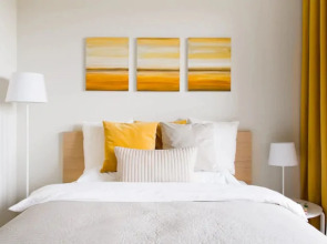 Апартаменты Cozy River and Park View Apartment