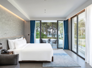 Курортный Отель Kora Beach Resort Phuket