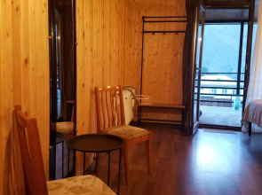 Гостевой дом Cottages in Stephantsminda Echoes