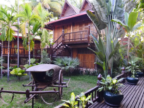 Отель Angkor Village