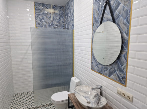 Квартира БалтАтлантик номер в стиле Красный Дракон