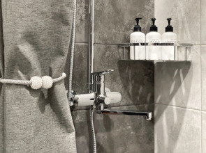 Уютная квартира на Бродвее с балконом