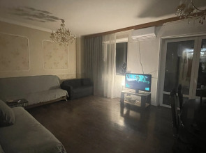 Апартаменты У Финляндского Вокзала и Крейсера Авроры"