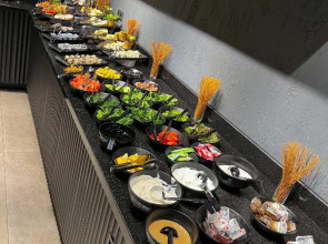 Отель Falcon 1511